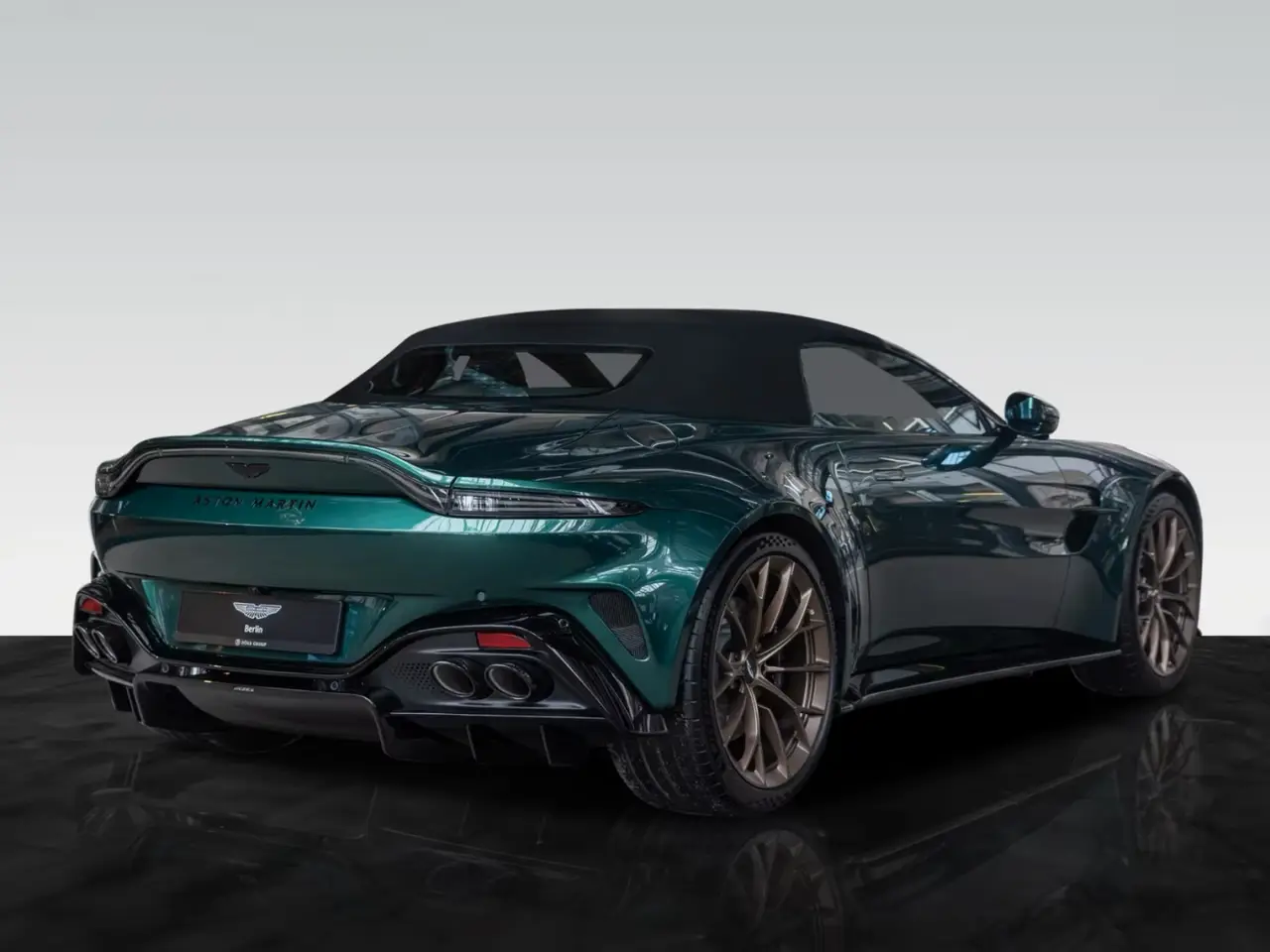 Aston Martin Vantage V8 Spider 2026, rear view — Milan Luxury Cars, Milan. The 2026 Aston Martin Vantage V8 Spider pairs a 665 hp V8 with a two-seat, open-top…