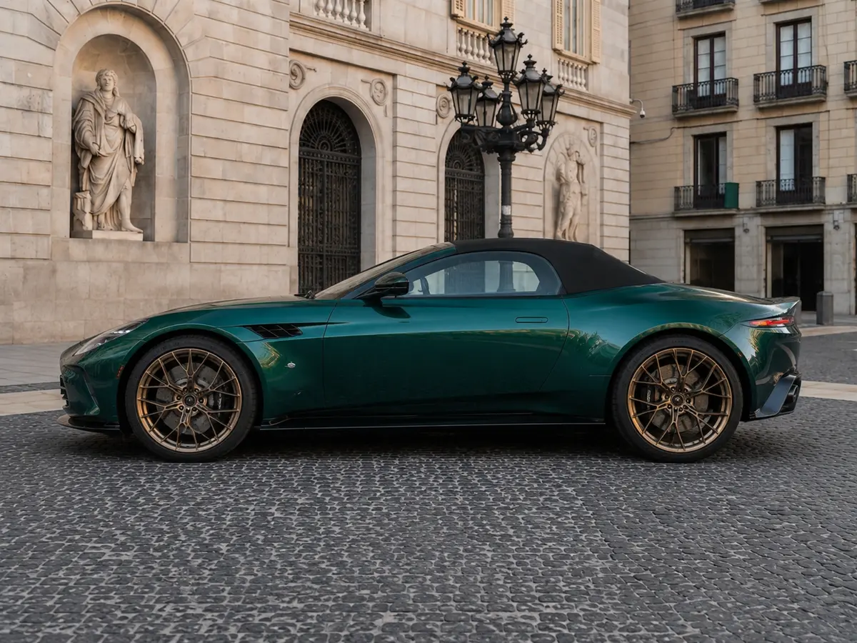 Aston Martin Vantage V8 Spider 2026, exterior — Milan Luxury Cars, Milan. The 2026 Aston Martin Vantage V8 Spider pairs a 665 hp V8 with a two-seat, open-top…