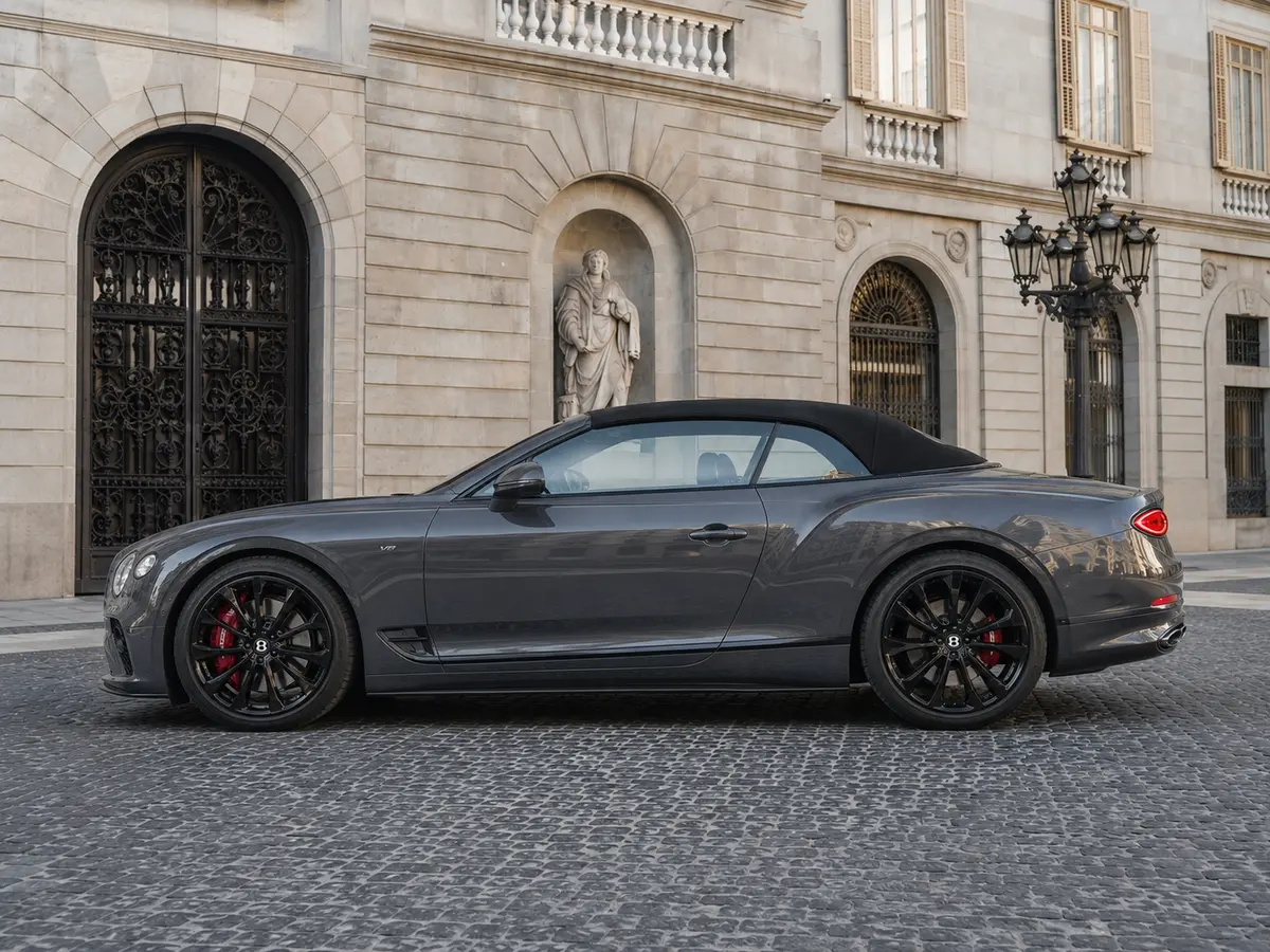 Bentley Continental GTC S V8 2025, exterior — Milan Luxury Cars, Milan. The 2025 Bentley Continental GTC S V8 pairs a 550 hp engine with a four-seat cabin,…
