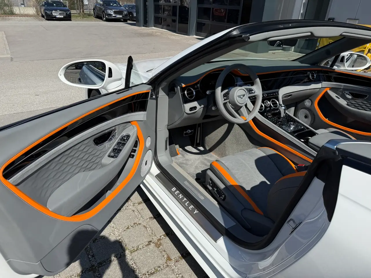 Bentley Continental GTC Speed 2025, front view — Milan Luxury Cars, Milan. The 2025 Bentley Continental GTC Speed pairs a 650 hp drivetrain with a four-seat…
