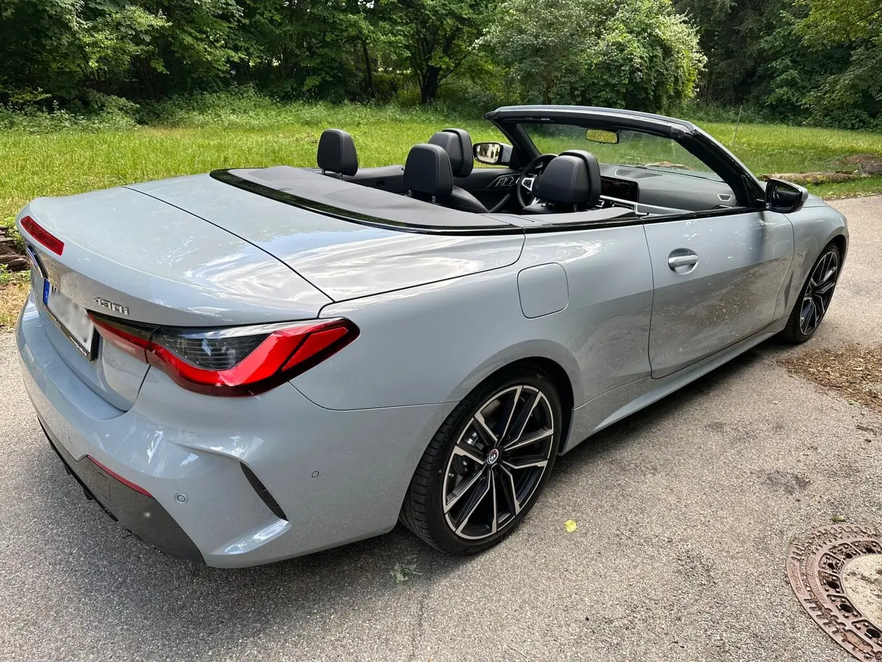 BMW 430i Cabrio 2023, exterior — Milan Luxury Cars, Milan. The 2023 BMW 430i Cabrio pairs 245 hp with a folding roof and four seats, making it a…