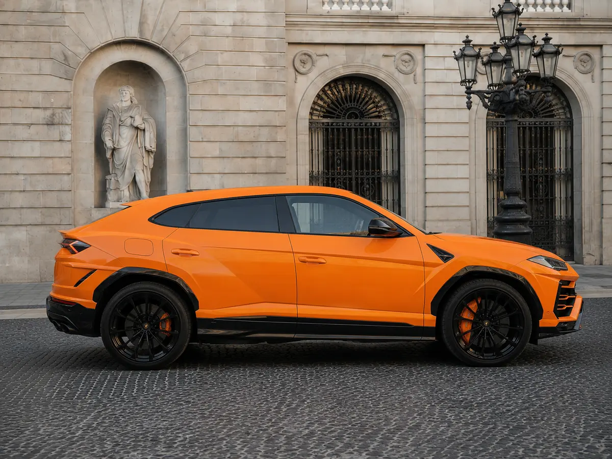 Lamborghini Urus S 2024, front view — Milan Luxury Cars, Milan. The Lamborghini Urus S carries its 666 hp with a composure that sets it apart from the…
