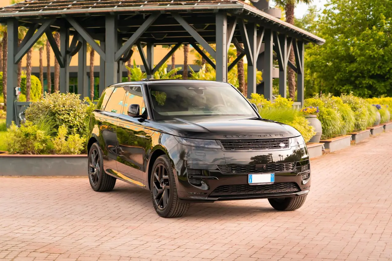 Land Rover Range Rover Sport Dynamic SE 2025, front view — Milan Luxury Cars, Milan. The 2025 Range Rover Sport Dynamic SE brings 360 hp to a cabin built for five, striking a…