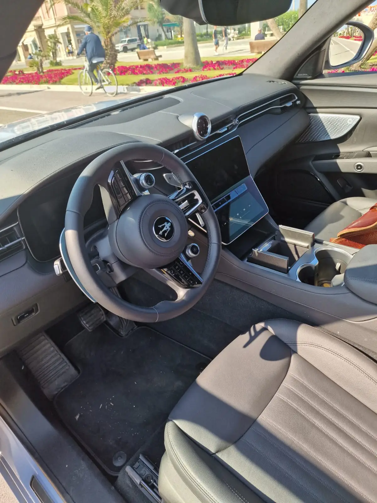 Maserati Grecale GT 2025, front view — Milan Luxury Cars, Milan. The 2025 Maserati Grecale GT sits in the fleet as the practical five-seat choice among…