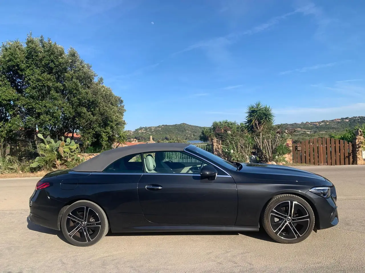 Mercedes Benz CLE Cabrio 2025, exterior — Milan Luxury Cars, Milan. The 2025 Mercedes Benz CLE Cabrio pairs a 258 hp engine with a four-seat layout, giving…