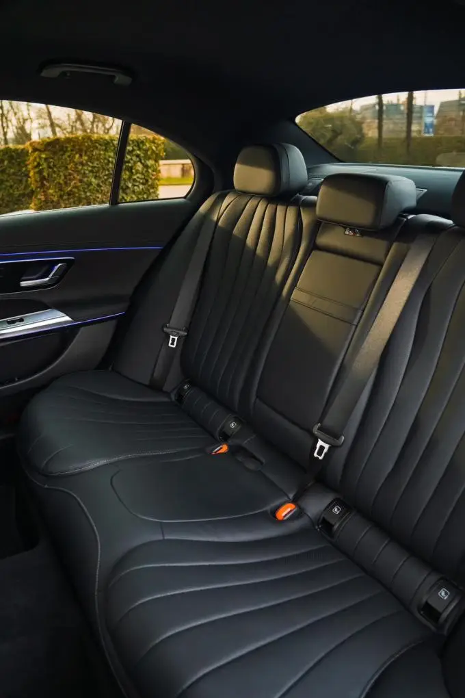 Mercedes Benz E-klasse 220d Premium Plus 2026, interior — Milan Luxury Cars, Milan. The 2026 Mercedes Benz E-Klasse 220d Premium Plus is built for composed, unhurried…