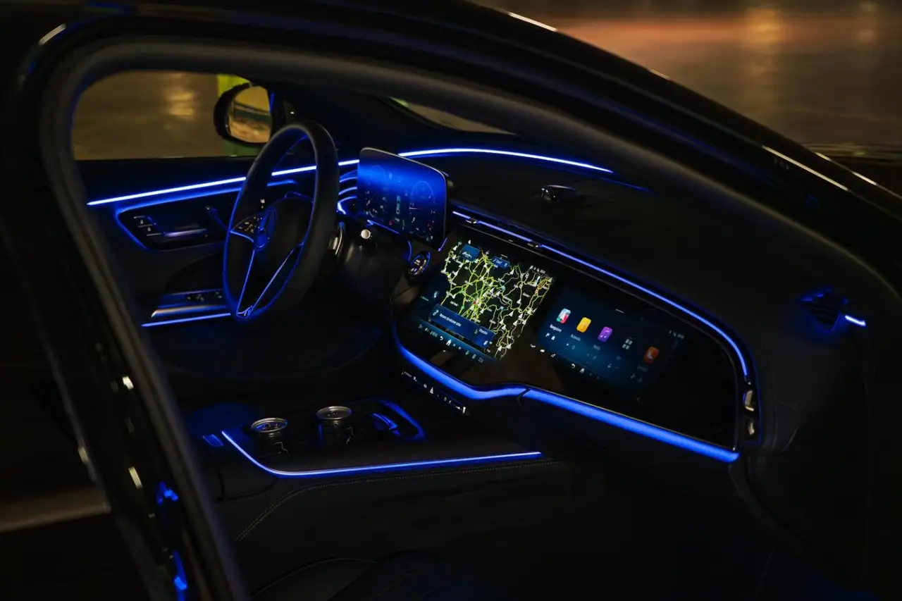 Mercedes Benz E-klasse 220d Premium Plus 2026, dashboard — Milan Luxury Cars, Milan. The 2026 Mercedes Benz E-Klasse 220d Premium Plus is built for composed, unhurried…