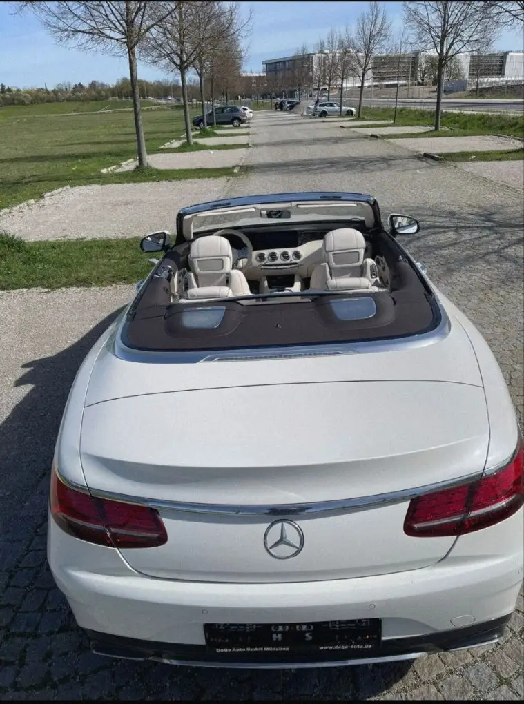 Mercedes Benz S560 Cabrio 2021, front view — Milan Luxury Cars, Milan. The 2021 Mercedes Benz S560 Cabrio pairs a 469 hp V8 with the composure of Mercedes'…