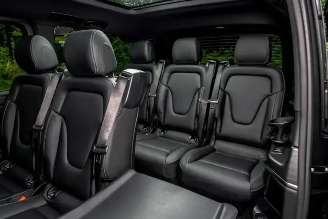 Mercedes Benz V300 8 seats 2025, exterior — Milan Luxury Cars, Milan. The Mercedes Benz V300 answers a specific need: moving a full group of up to eight…