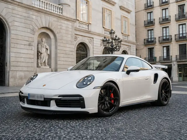Porsche 911 Carrera S Cabrio (992) 2025 — Milan Luxury Cars, Milan