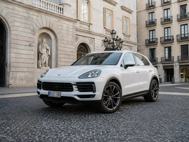 Porsche Cayenne 2025 — Milan Luxury Cars, Milan