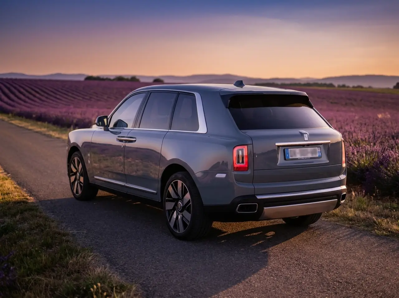 Rolls-Royce Cullinan 2025, front view — Milan Luxury Cars, Milan. The 2025 Rolls-Royce Cullinan pairs SUV height and stance with a cabin tuned for calm…